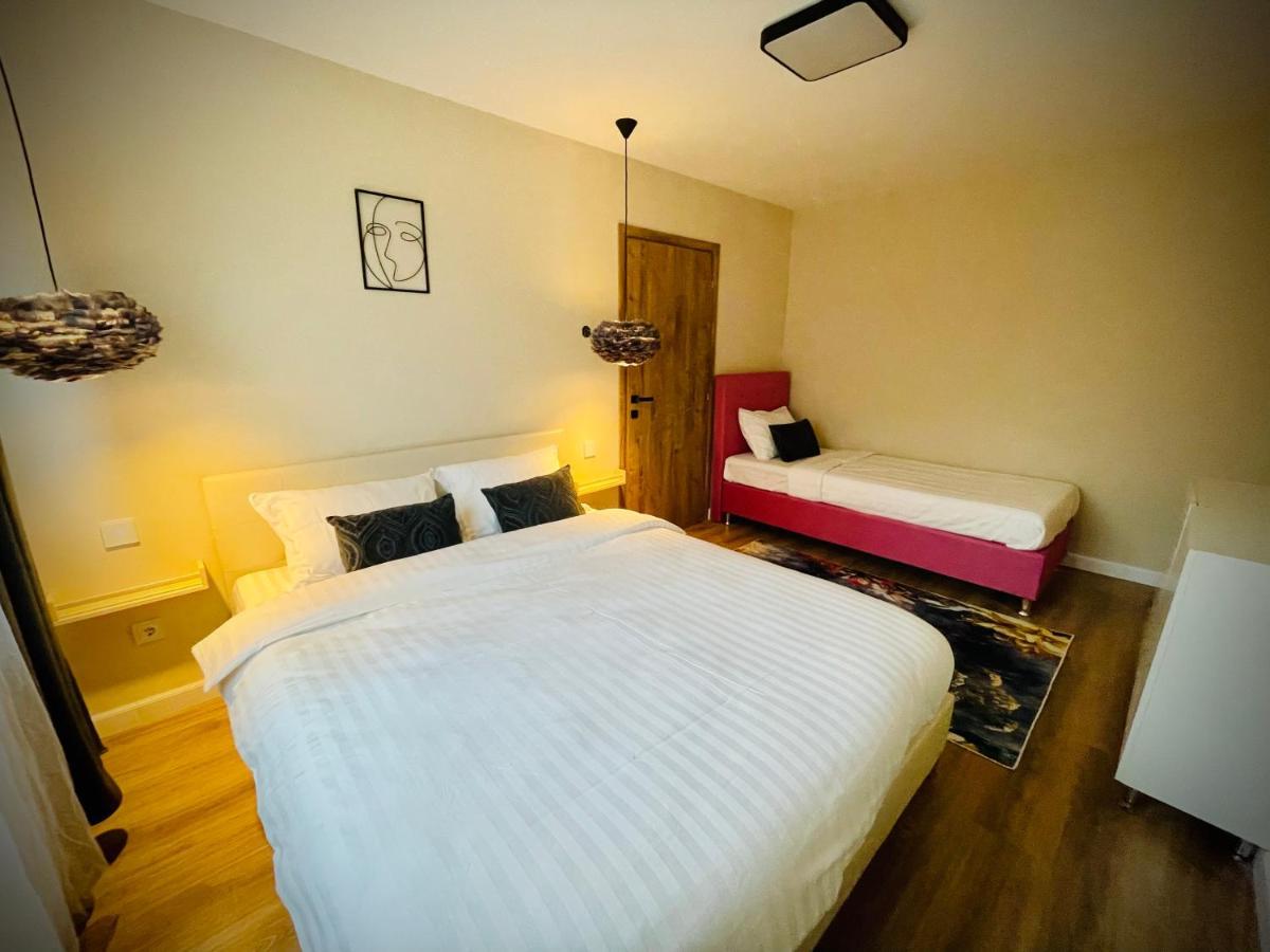 Best Place To Stay-Self Check In-24H Resita Esterno foto